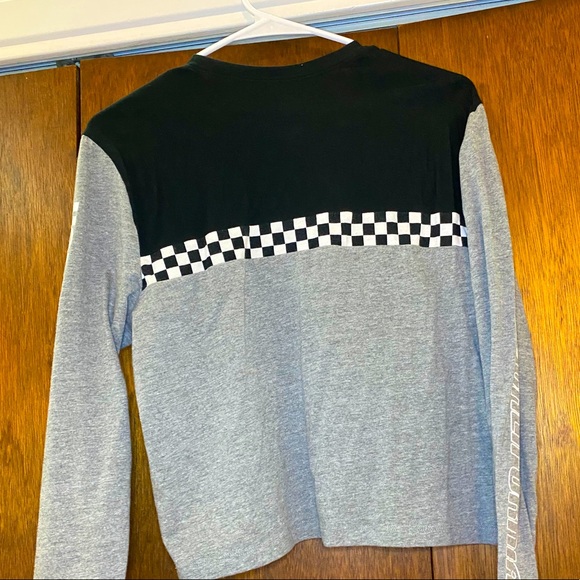 Women’s Hollister checkerboard crop long sleeve - Picture 3 of 5